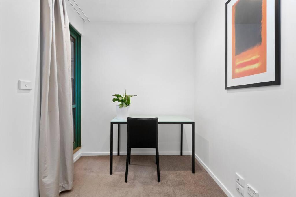 מלבורן 108 Astral Apartments מראה חיצוני תמונה